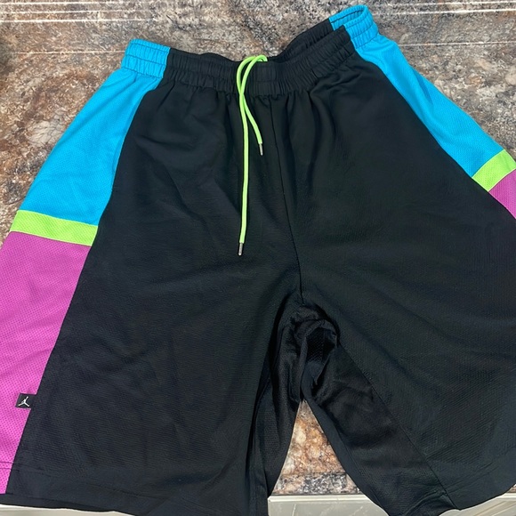 Jordan Other - Nike Jordan athletic shorts size XL multi color